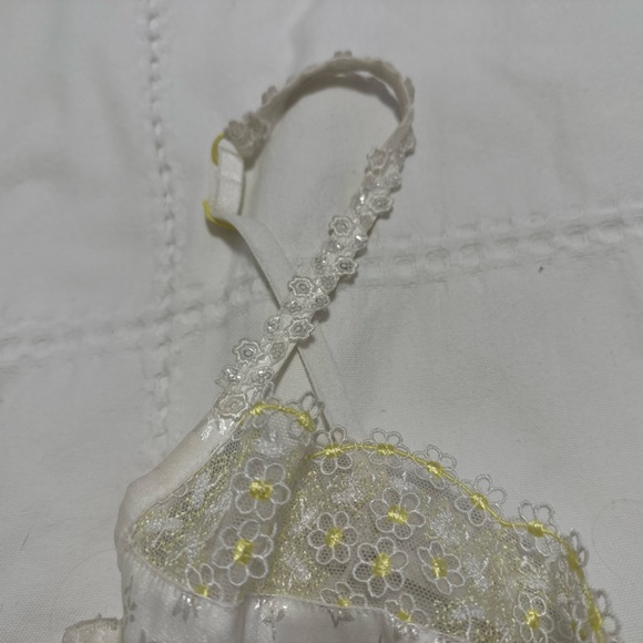 For love and lemons daisy set - Picture 9 of 10